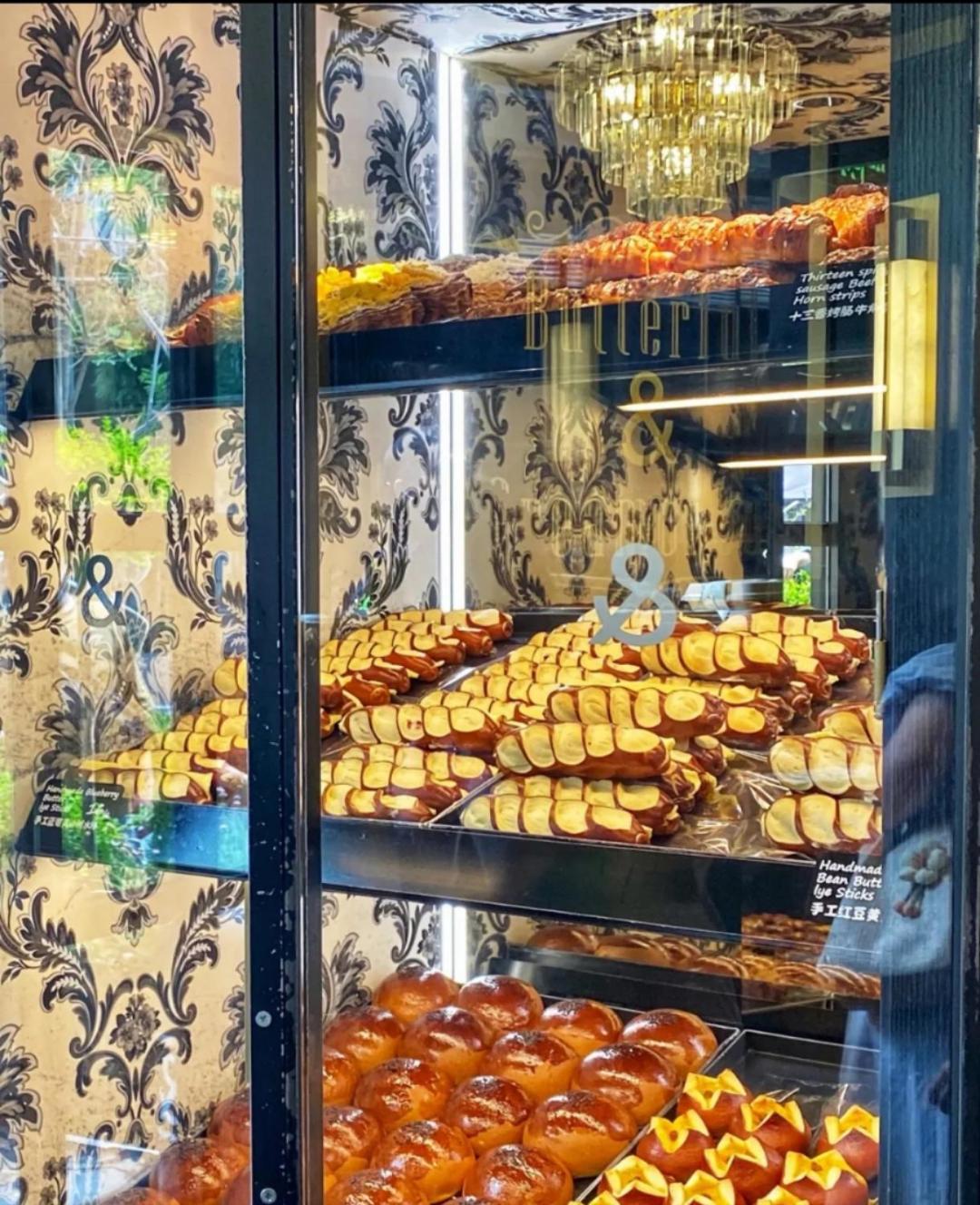 Lejlighed Base-beijing Sanlitun Serviced Apartment-close To Forbidden City, Tian'anmen Square &bike &subway Line 2&3&17 &free Coffee &washing Machine, Kitchen &english Speaking &high Speed Free Wifi &robot