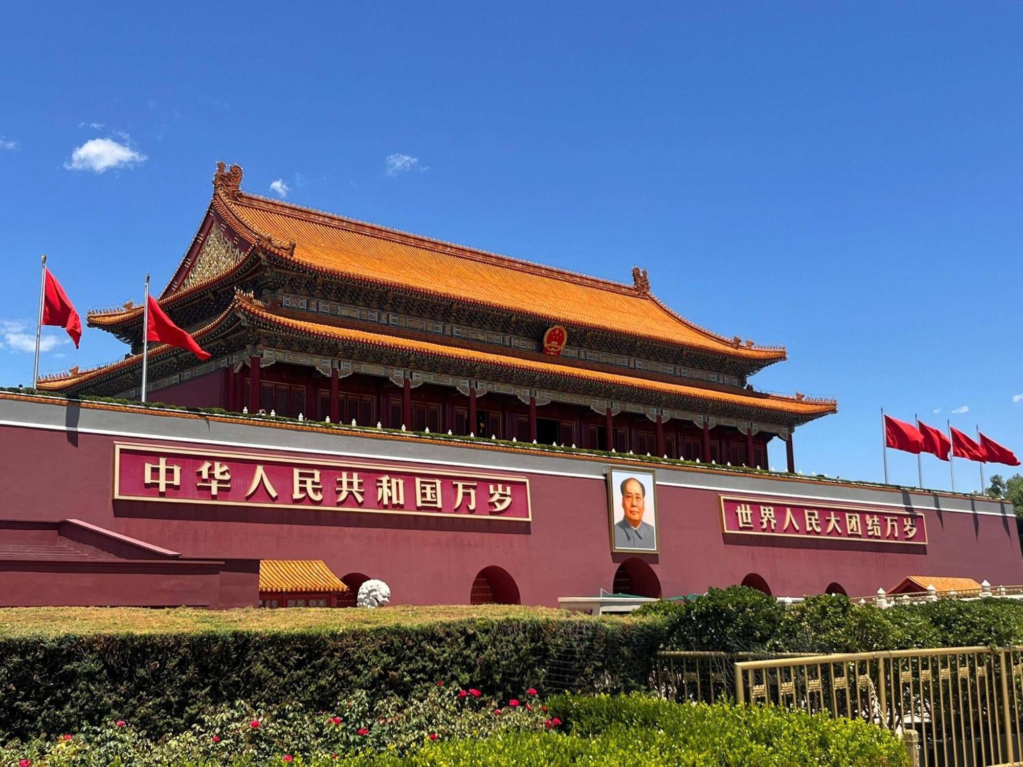 Base-beijing Sanlitun Serviced Apartment-close To Forbidden City, Tian'anmen Square &bike &subway Line 2&3&17 &free Coffee &washing Machine, Kitchen &english Speaking &high Speed Free Wifi &robot * Peking (Beijing)
